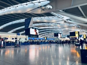 Read more about the article Transfer Privado do Aeroporto de Paris: O Guia Completo para uma Chegada Confortável e Sem Complicações
