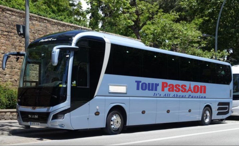 Coach hire Barcelona for cruise passengers at the cruise port